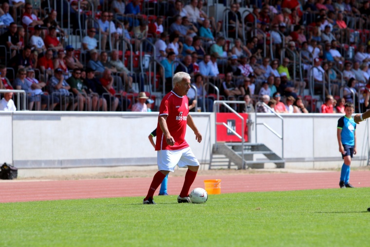 RWE-Traditionsmannschaft gegen DDR-Nationalelf