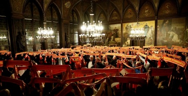 Von der historischen Bahn bis ins Rathaus: Rot-Weiß feierte sich und seinen 60. Geburtstag